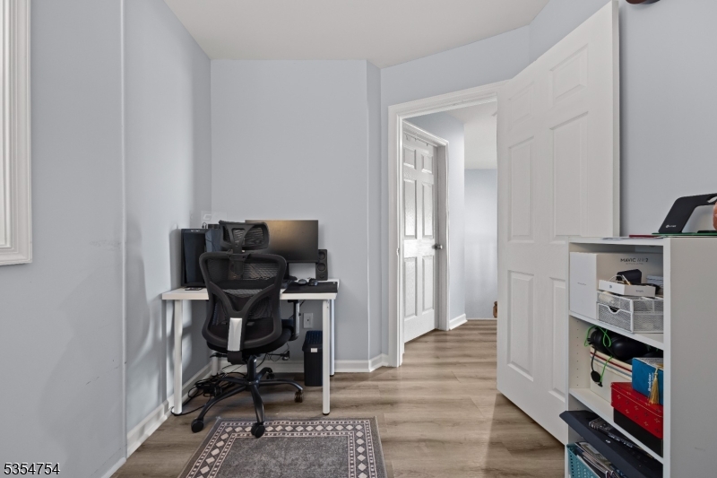 Crown View Manor - Residential