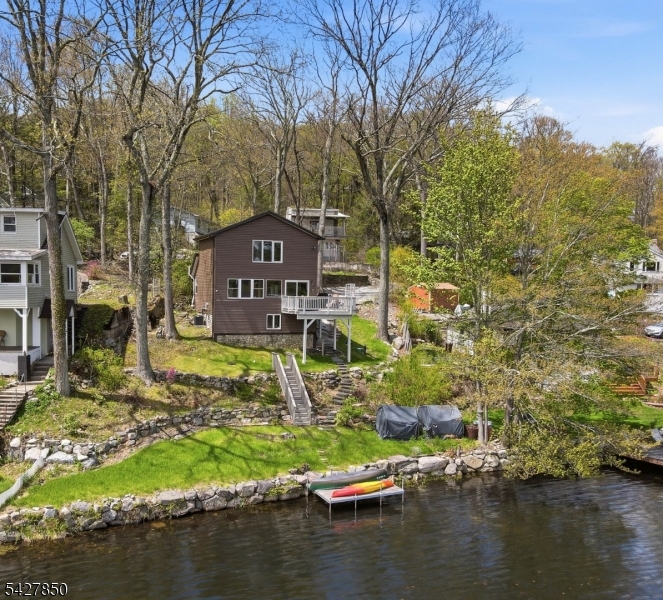 LAKE LOOKOVER - Residential