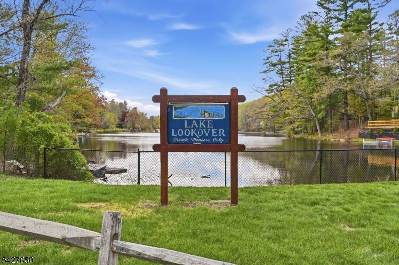 LAKE LOOKOVER - Residential