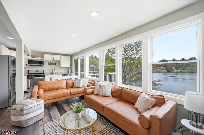 LAKE LOOKOVER - Residential