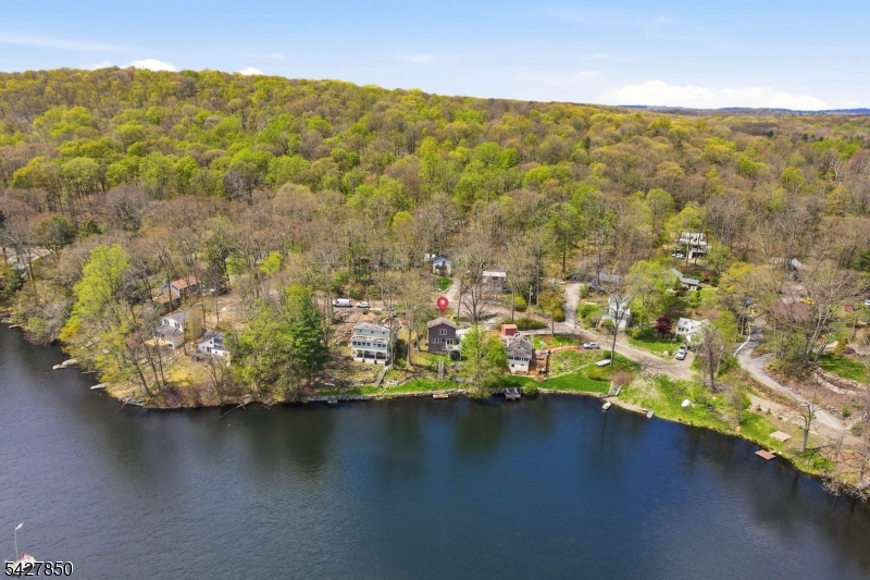 LAKE LOOKOVER - Residential