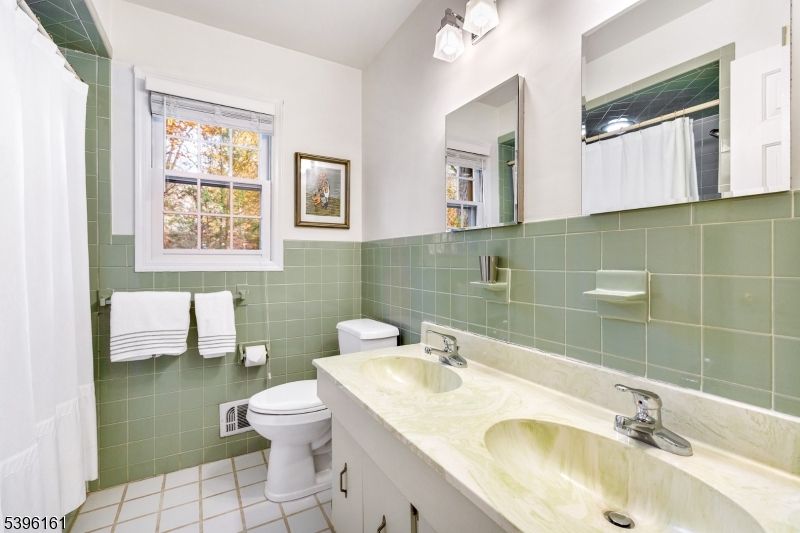 Tall Oaks - Residential