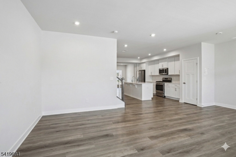 Promenade At Somerset - Residential