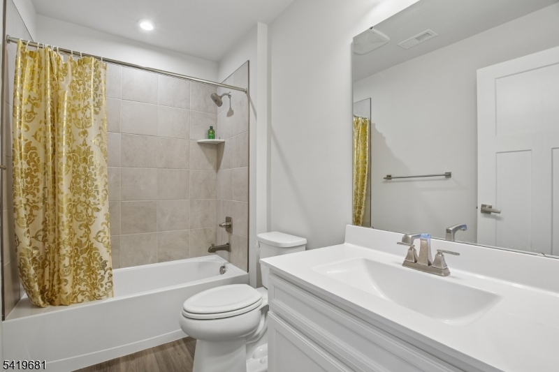 Promenade At Somerset - Residential