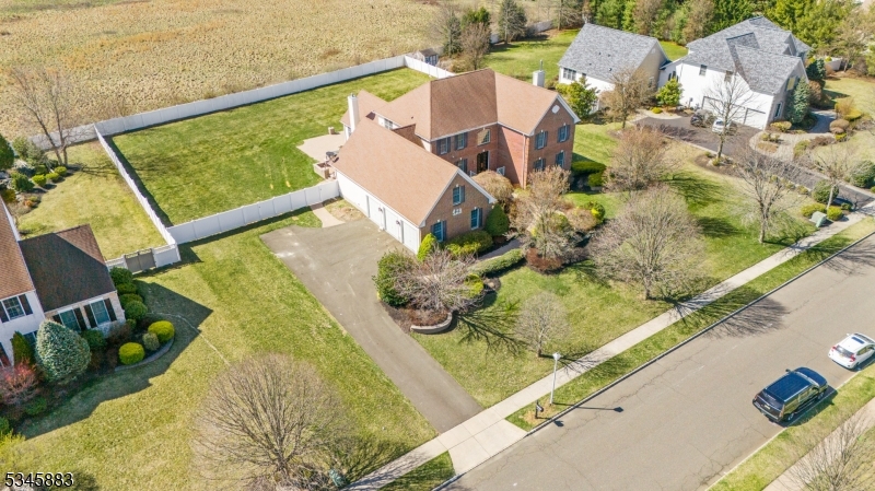 29 Linwood Dr