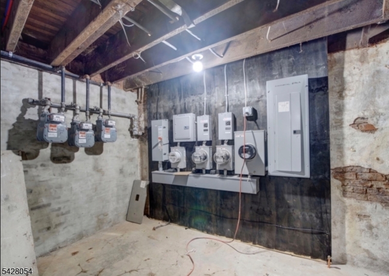 University Heights - Commercial Sale