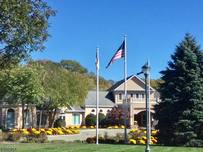 Fox Hills - Residential