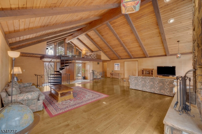 Roxiticus - Residential