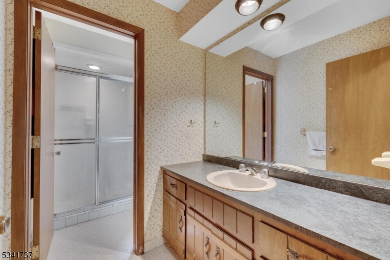 Roxiticus - Residential