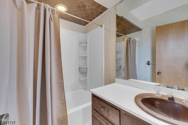 Roxiticus - Residential