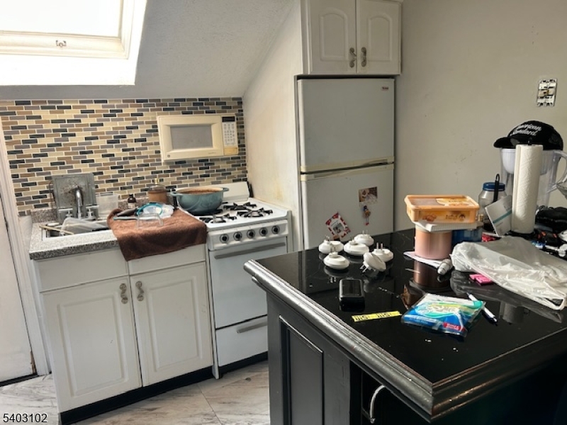 Totowa - Residential Income