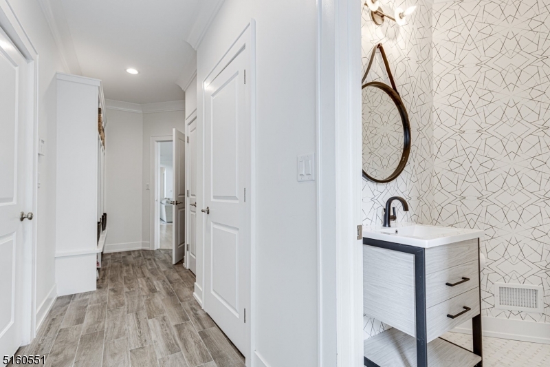 Tamaques near Shackamaxon - Residential