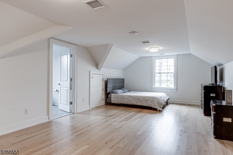 Tamaques near Shackamaxon - Residential