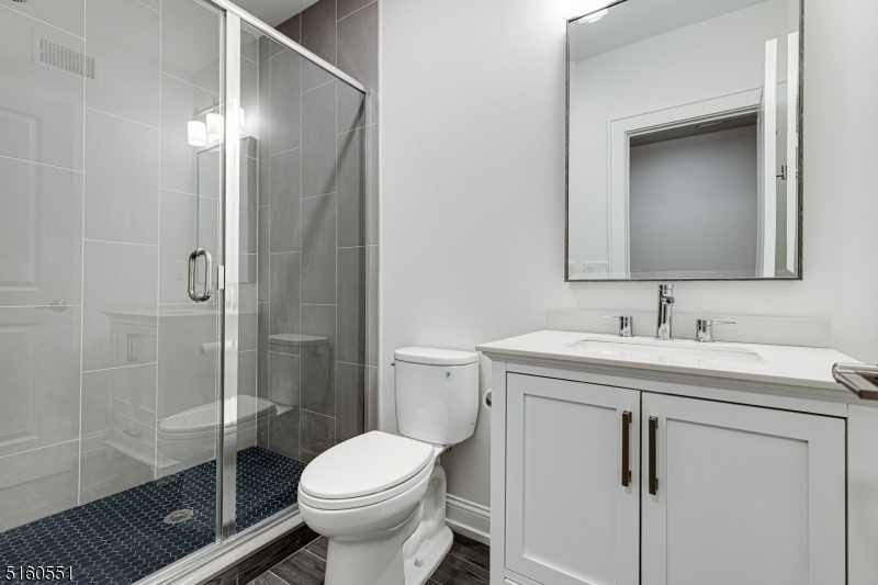 Tamaques near Shackamaxon - Residential