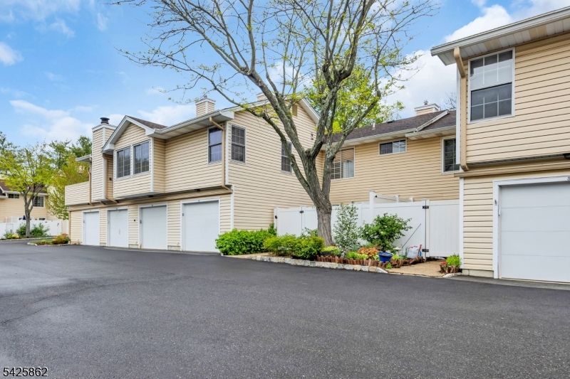 Hills (Fieldstone) - Residential