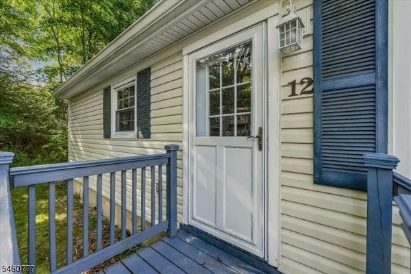 12 DOE RUN, HIGHLAND LAKES, NJ 07422 - Image fc7853841c5a04fbbbfcee4d98ec55d1/3690868572