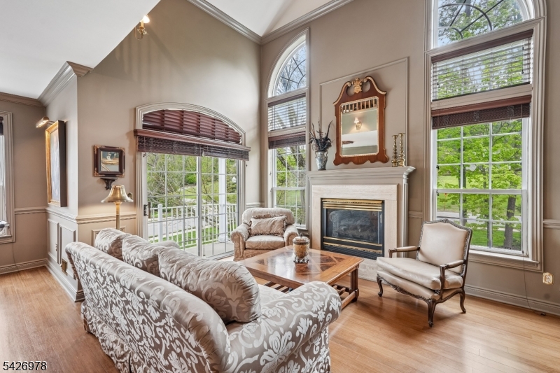 Rose Arbor - Residential