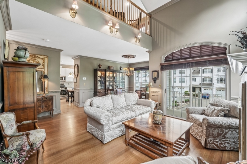 Rose Arbor - Residential