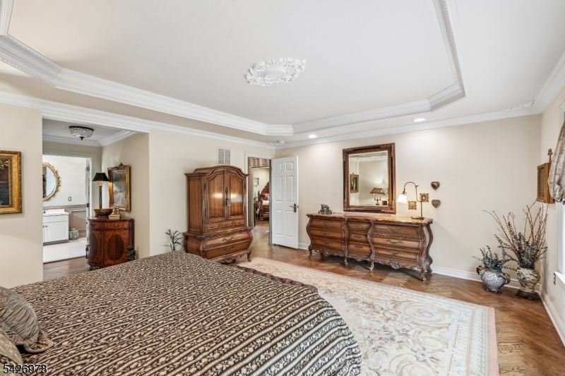 Rose Arbor - Residential