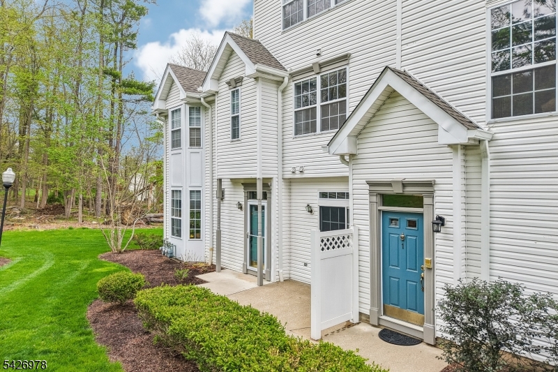 Rose Arbor - Residential