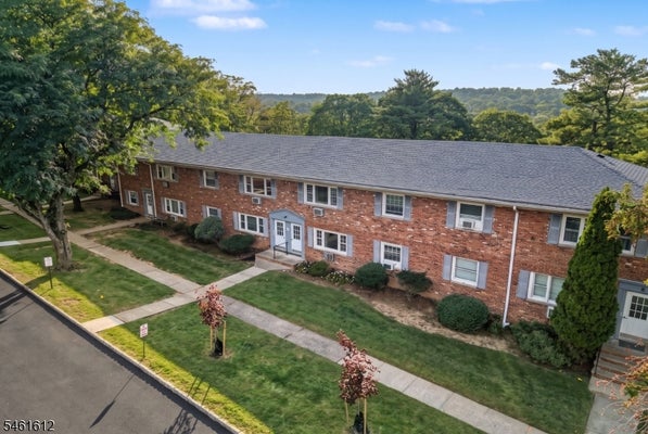 39 WEDGEWOOD DR APT 111, VERONA, NJ 07044 - Image fc91b0deb9b9d6dde14af179ec0bc06b/2951986467