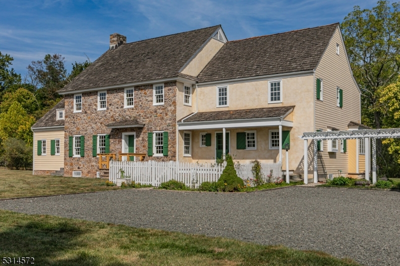 348 Rosemont Ringoes Rd