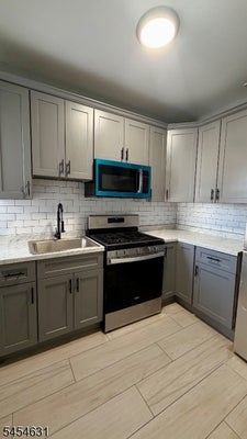 423 RIVER ST, PATERSON, NJ 07524 - Image fcb2e1dedcd67b8a1fd338bb7f1158da/3112026852