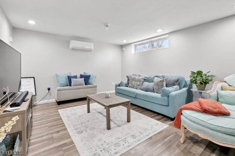 Lake Forest - Residential