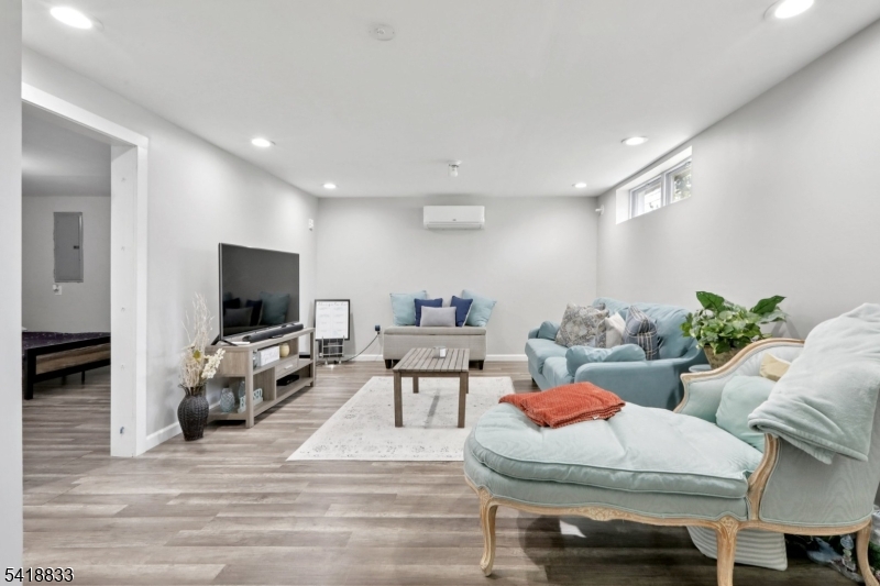 Lake Forest - Residential