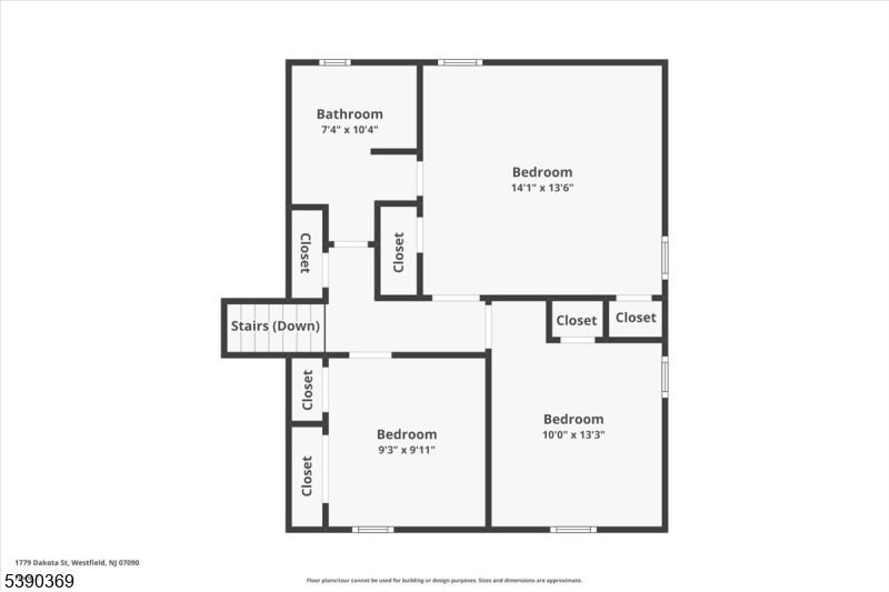 Main image without alt text