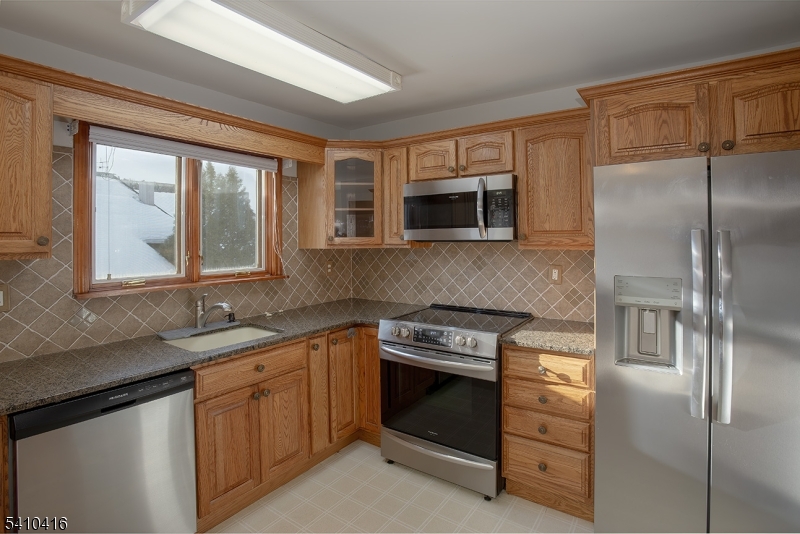 HIGHPOINT - Residential