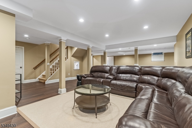 Pitney Farms - Residential