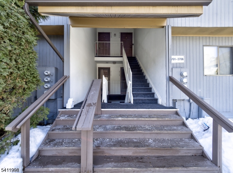 The Cedars at Basking Ridge - Residential