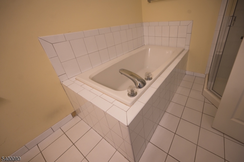 Montville Chase - Residential