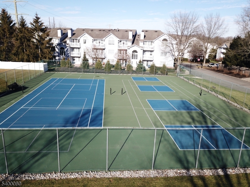 Montville Chase - Residential