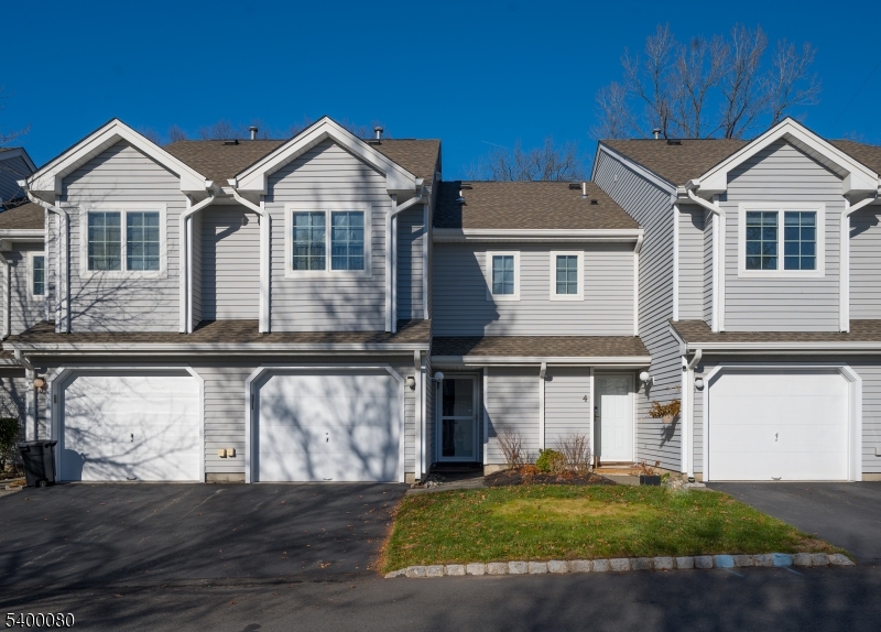 Montville Chase - Residential