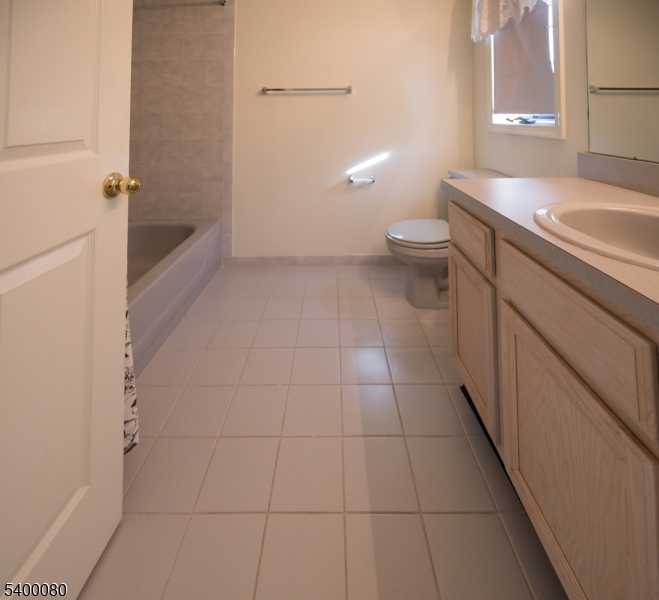 Montville Chase - Residential