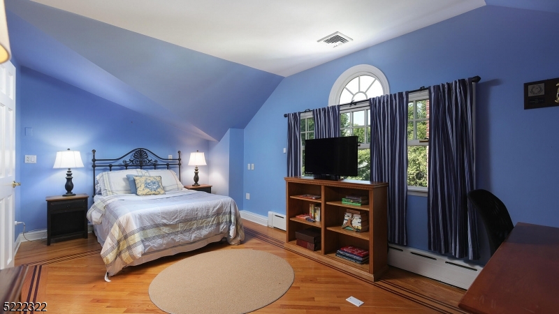 WYCHWOOD - Residential