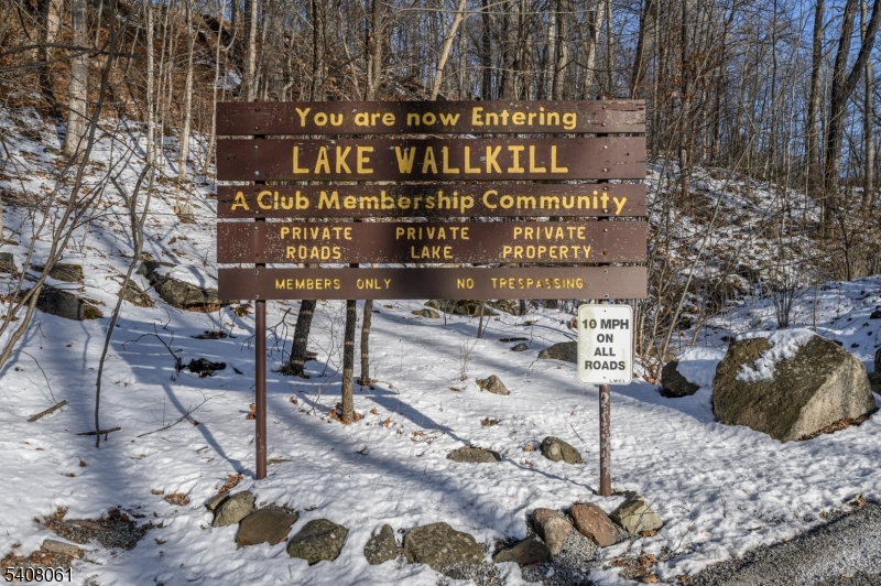 Lake Wallkill - Land