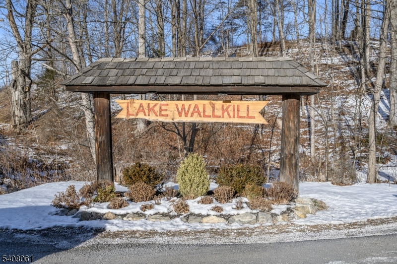 Lake Wallkill - Land