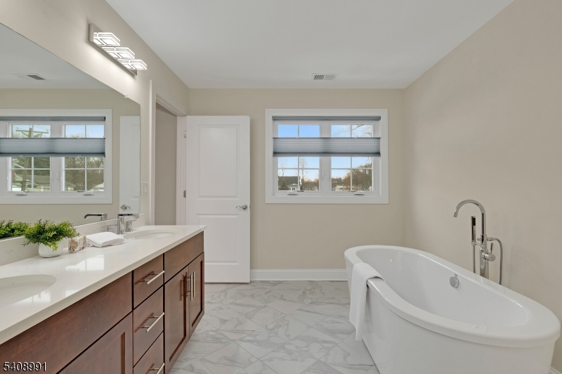 Colonia - Residential