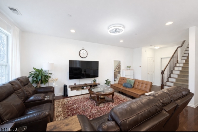 Canal Crossing - Residential