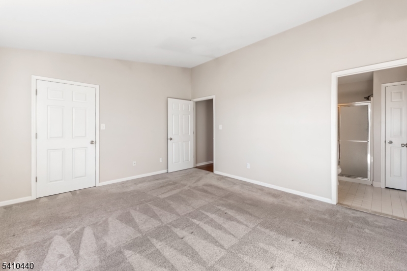 Seasons Glen - Residential Lease