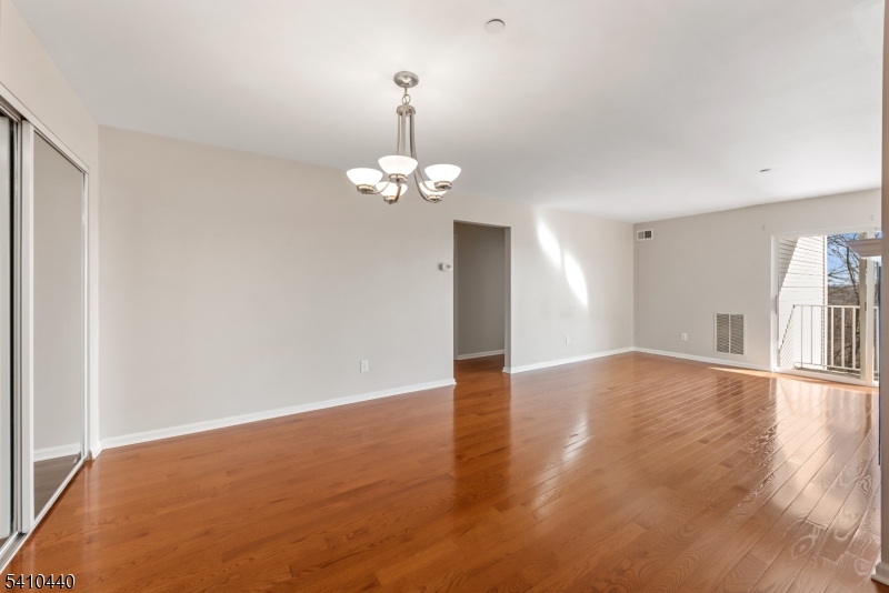 Seasons Glen - Residential Lease