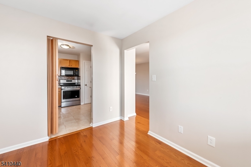 Seasons Glen - Residential Lease