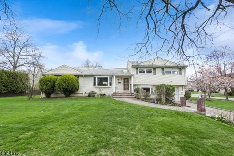 167 Rolling Hills Rd, Clifton City, NJ 07013 - MLS#: 3957905