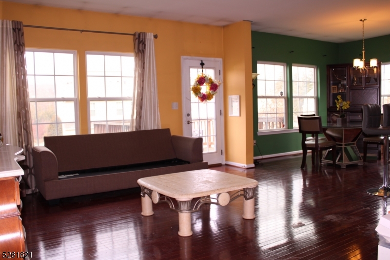 Washington Square - Residential