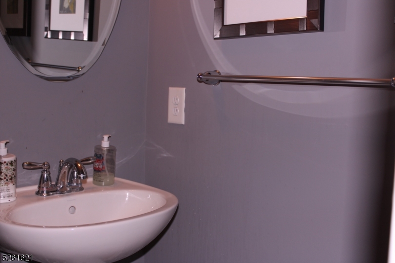 Washington Square - Residential