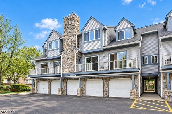 7 GARDEN CT, ROXBURY TWP., NJ 07876 - Image fdac2745e9c2e92be8d6c6b388b815ef/897815063