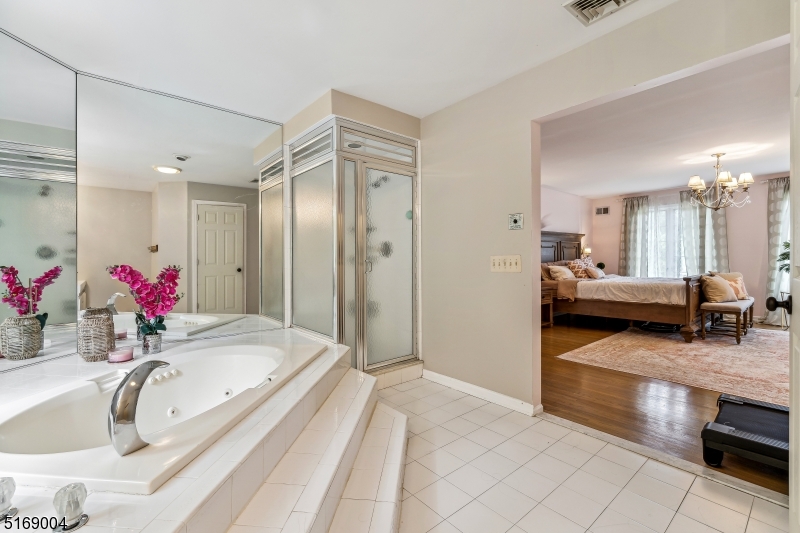 Paramount Estates - Residential